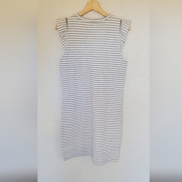 Michael Kors Gray & White Striped Cotton Flutter  Ruffle Sleeves Casual Dress - Picture 7 of 9